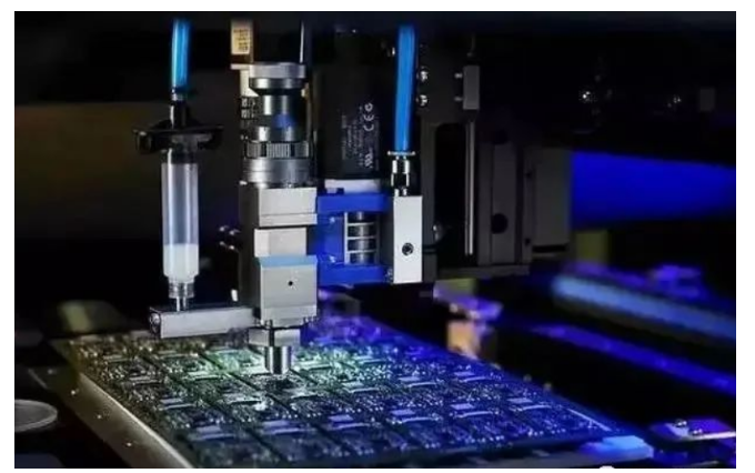 微电子封装点胶技术的研究进展及特点分析