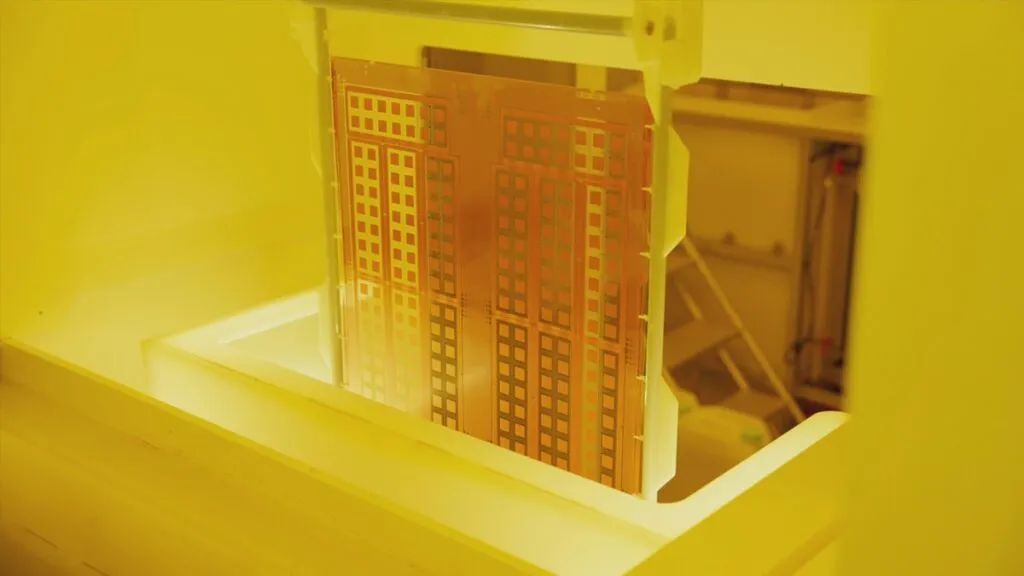 半导体固晶工艺及设备研究